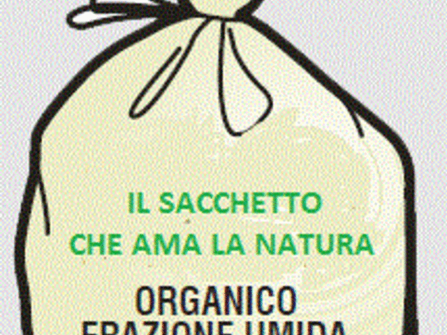 Distribuzione sacchetti per la raccolta della frazione organica.